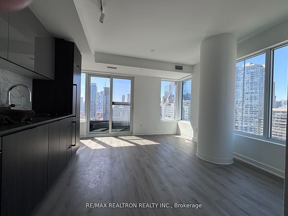 1st image of 252 Church St #2515