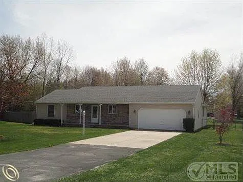 3241 Simpson Rd photo 1