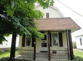 415 Memorial Ave, Grove City, PA 16127