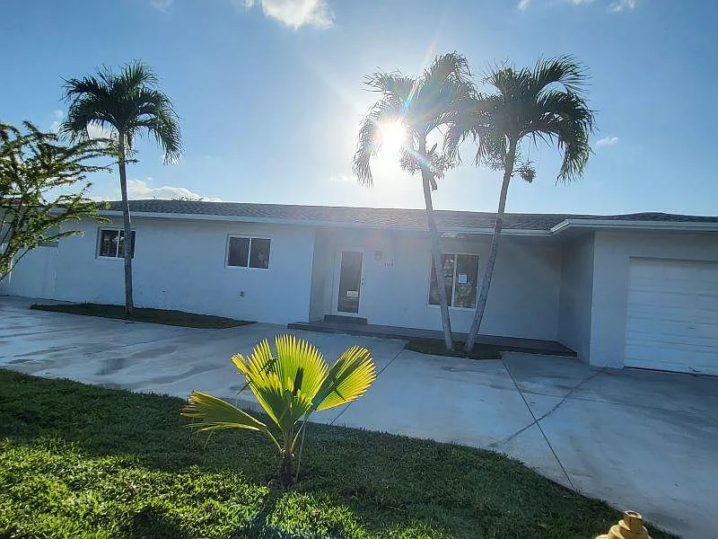3300 SW 127th Ave