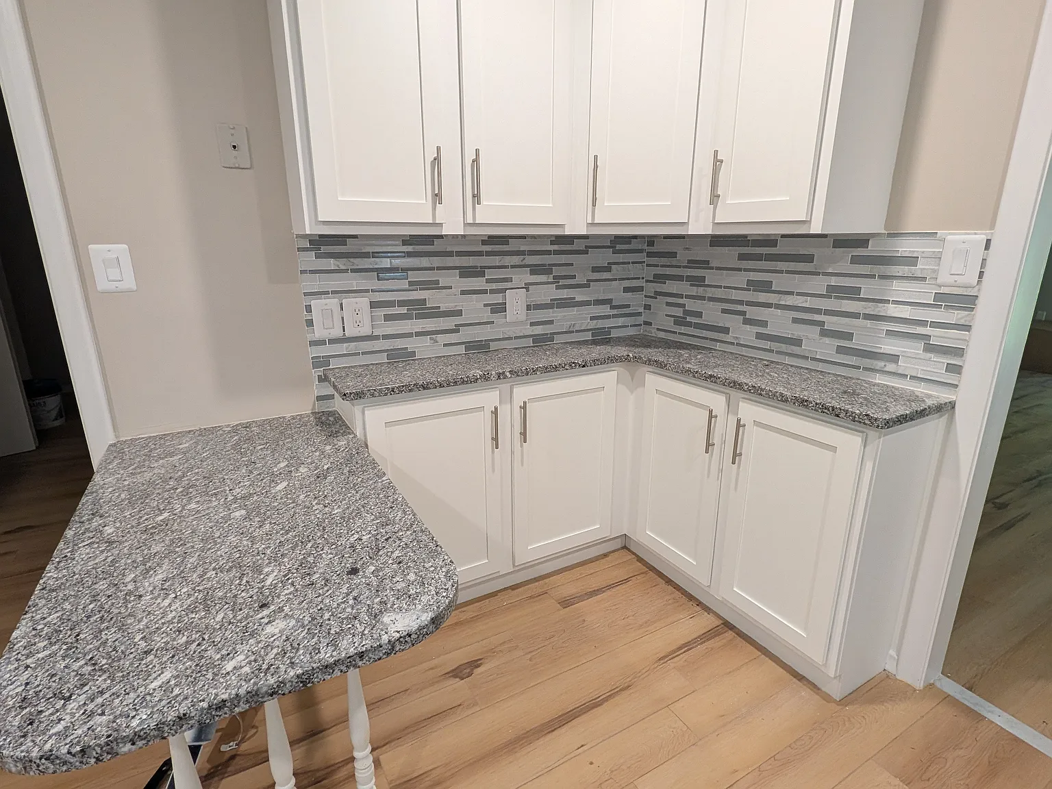 3 bed, $2,700 — Photo 3