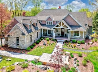 2807 Bergren Ct, Crystal Lake, IL 60012