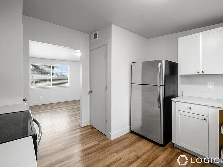 4218 S 4800 W — Photo 9