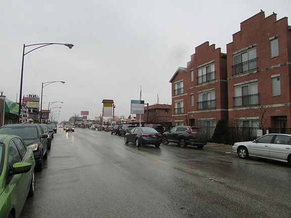 4th image of 3446 N Harlem Ave #P-16