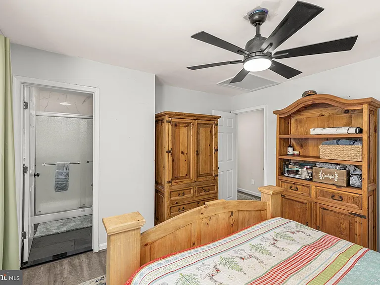 13410 Wilderness Park Dr — Photo 16