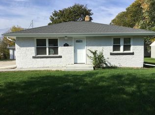 4045 N 127th St, Brookfield, WI 53005