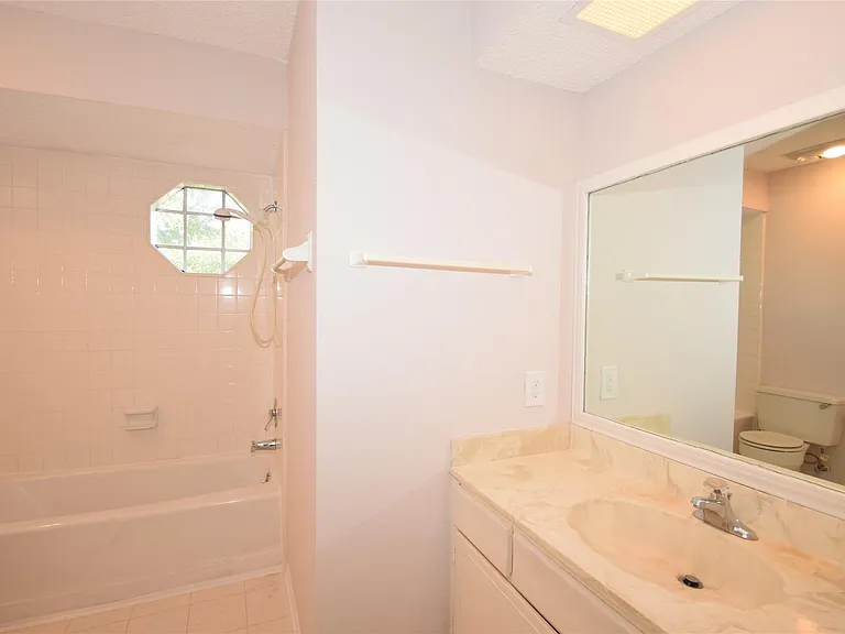 14239 Misty Meadow Ln — Photo 22