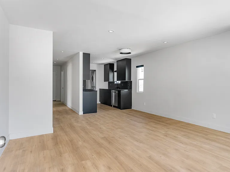 266 S Park View St #266 — Photo 8