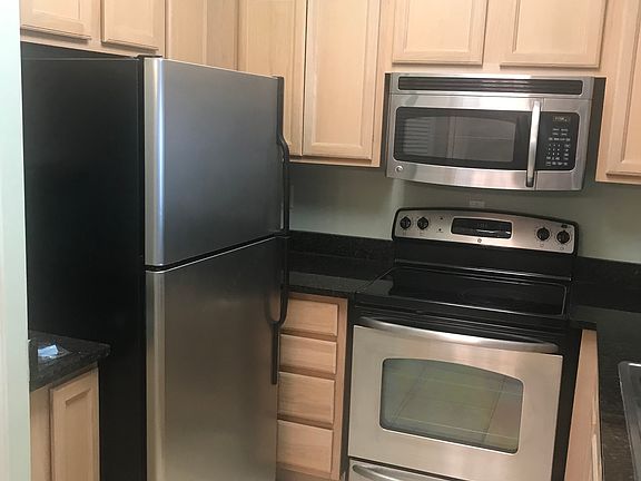 5th image of 1601 Nectarine St #H