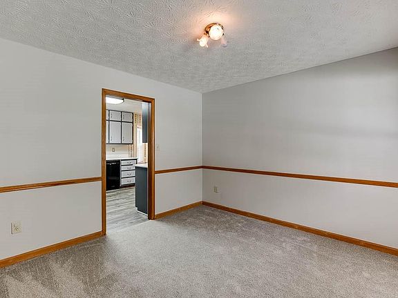 4th image of 2795 Waterford Park Dr