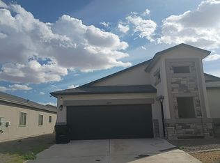 1090 Nickel Hill Ave, Santa Teresa, NM 88008
