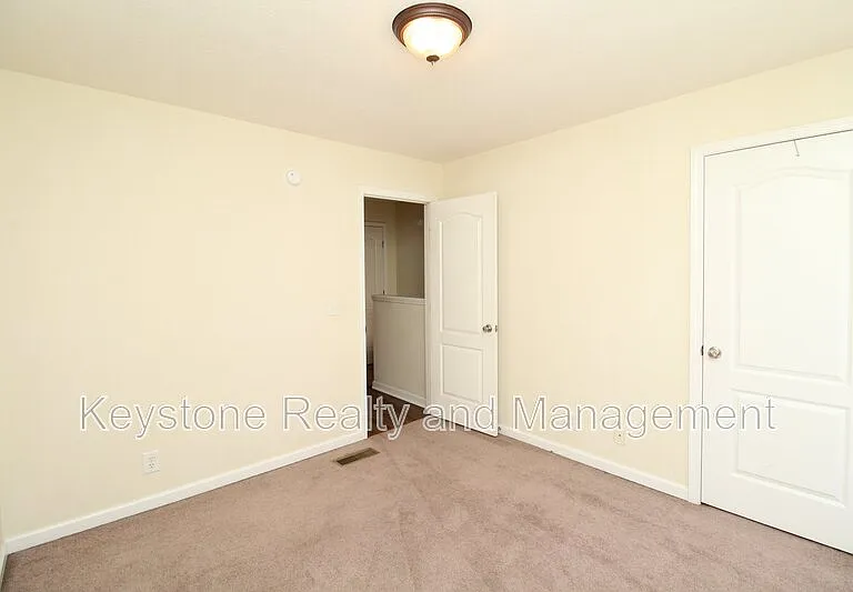 2300 Raleigh Ct #3 — Photo 7