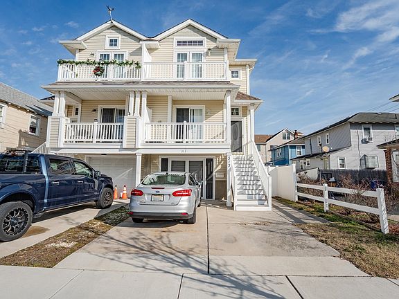 2nd image of 313 W Andrews Ave #313