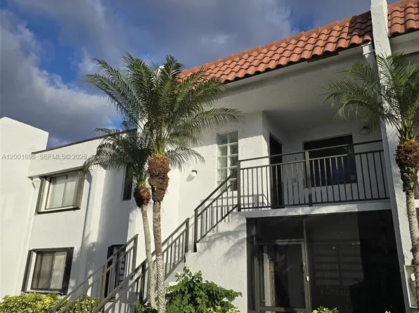 310 Racquet Club Rd APT 204, Fort Lauderdale, FL 33326