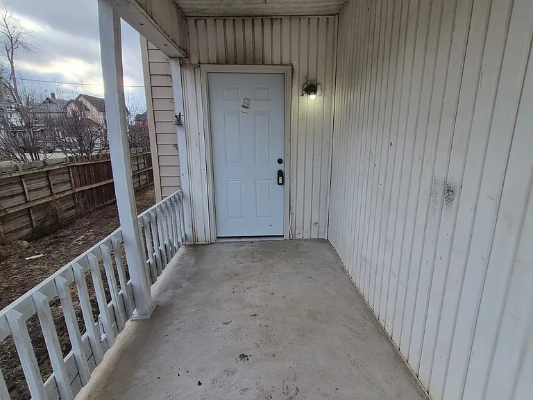 305 N Pershing Dr — Photo 9