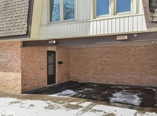 1955 Tanglewood Dr UNIT D, Glenview, IL 60025