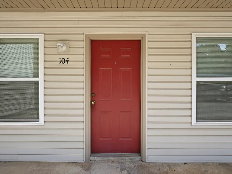 938 W Cleveland St #104 — Photo 15