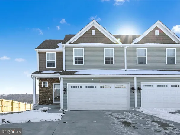 254 Ida Red Dr, Leesport, PA 19533