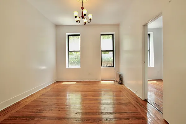 Rented by KYLM, LLC | media 7