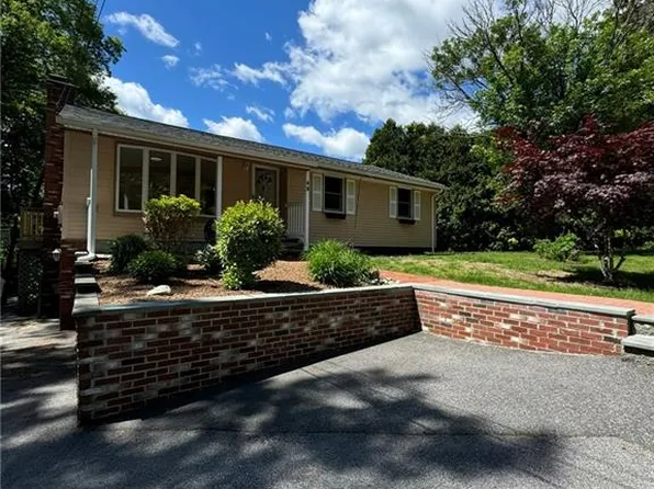 49 Greenbush Rd, West Warwick, RI 02893