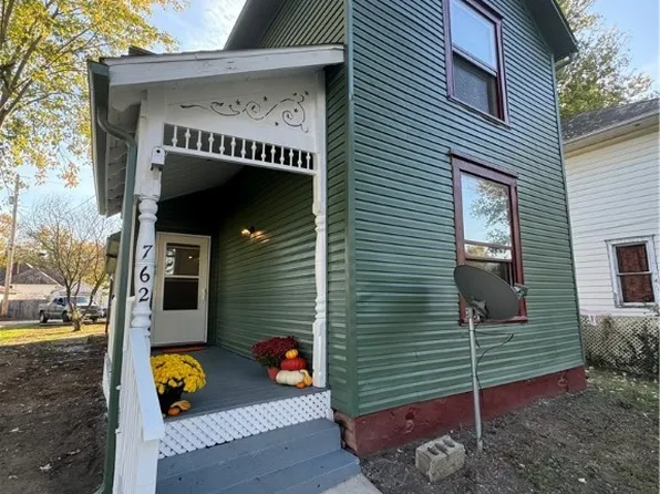 762 Dryden Rd, Zanesville, OH 43701