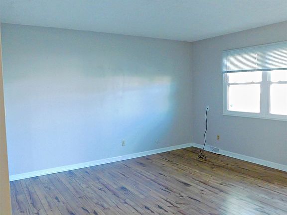 2nd image of 5088 Providence Dr #A