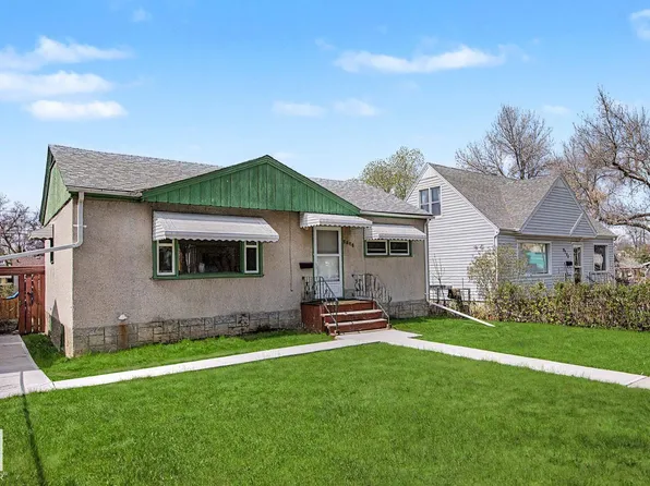 9276 86th St NW, Edmonton, AB T6C 3E4