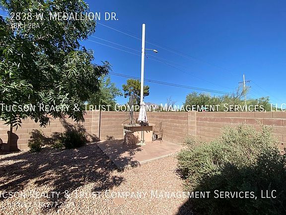 5th image of 2838 W Medallion Dr