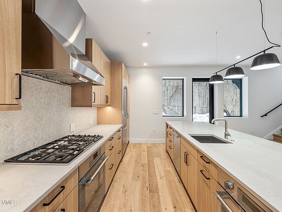 5th image of 38462 Highway 6 Townhome | 3