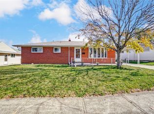 1220 Highview Dr, Fairborn, OH