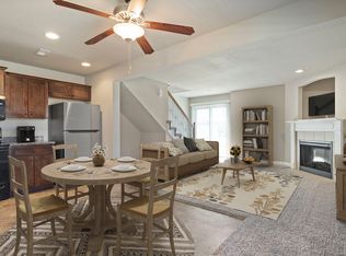 11013 Daniel Cir #3B-2BA-1365SQFT, Peculiar, MO 64078