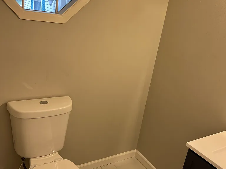 5658 Drake Hollow Dr W — Photo 15