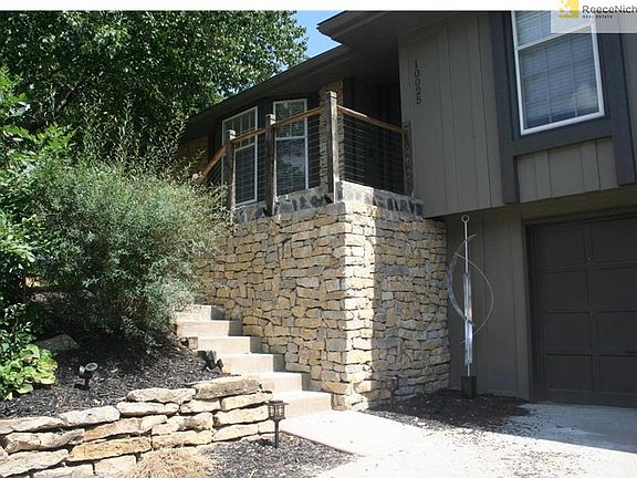 2nd image of 10025 Oakridge Dr