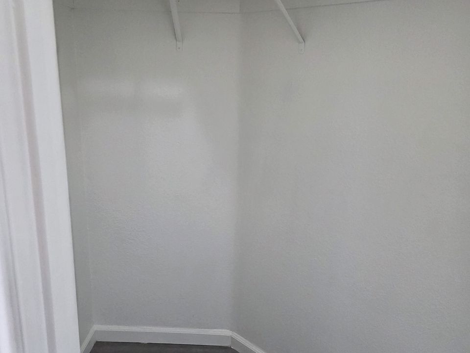 1st image of 6905 Loheit Way