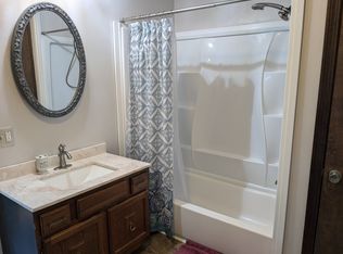 15 Amber Ct, Prospect, CT 06712