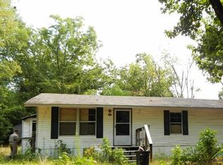 207 Jeanette Ave, Gladewater, TX 75647