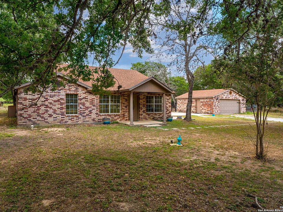 1st image of 231 LONG CREEK DR