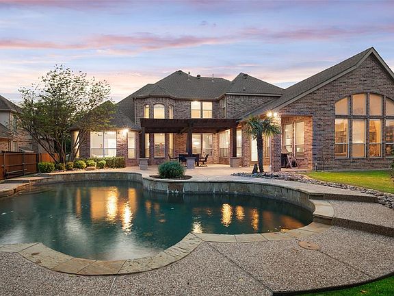4th image of 5118 Balmoral Ln
