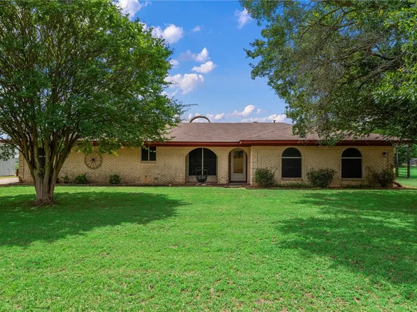3826 S State Highway 6, Hearne, TX 77859