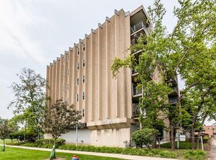 9514 Lawrence Ave #104, Schiller Park, IL 60176