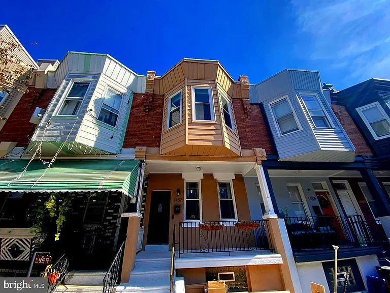 1457 N Corlies St — Photo 1