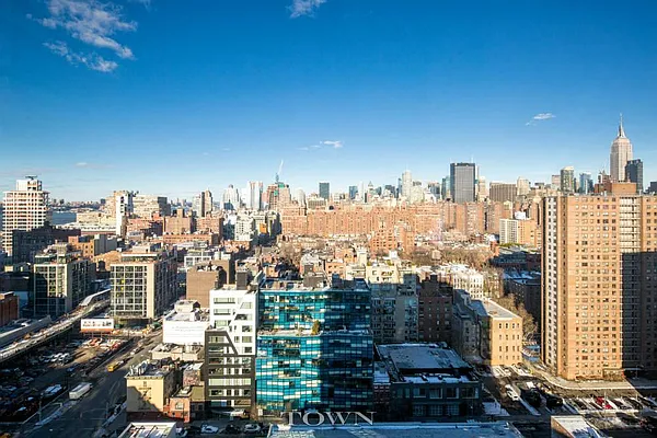 Sold by Town Residential | media 25