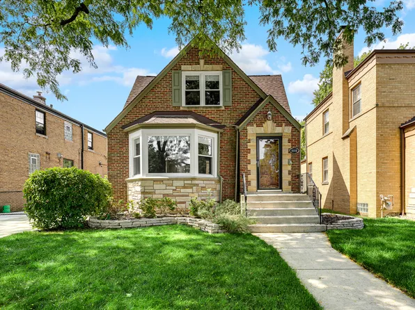9800 S Oakley Ave, Chicago, IL 60643