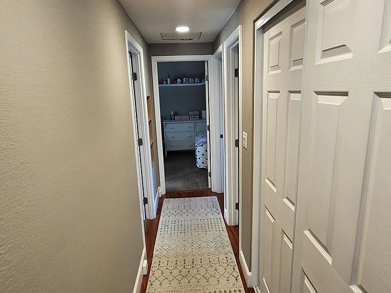 2494 Larrabee Pl — Photo 14
