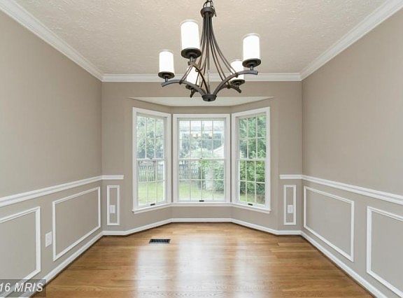 4th image of 818 Peppard Dr