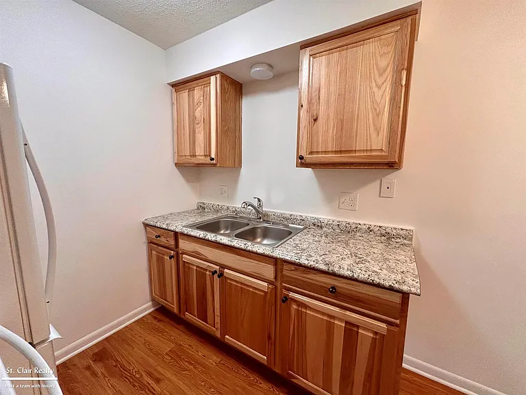 1637 S Riverside Ave #1 — Photo 13