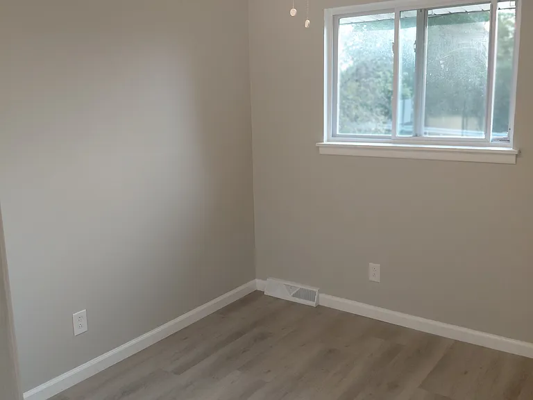 102 Maple Ave #3 — Photo 9