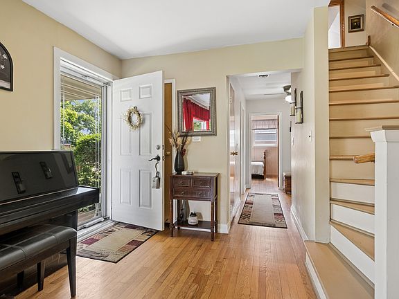 2nd image of 99 Fox Ln
