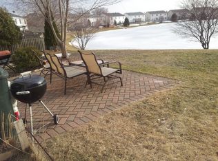 318 Richmond Dr, Romeoville, IL 60446
