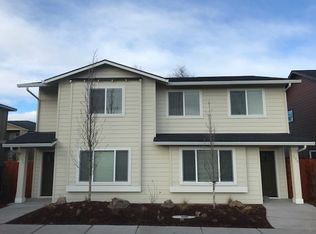 792 NE Copperleaf Loop #2, Bend, OR 97701